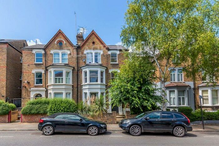 2 Bedroom Flat To Rent In Lady Margaret Road, N19