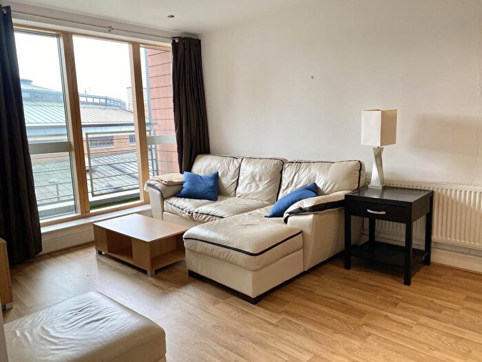 2 Bedroom Apartment To Rent In Bowman Lane, Leeds, LS10