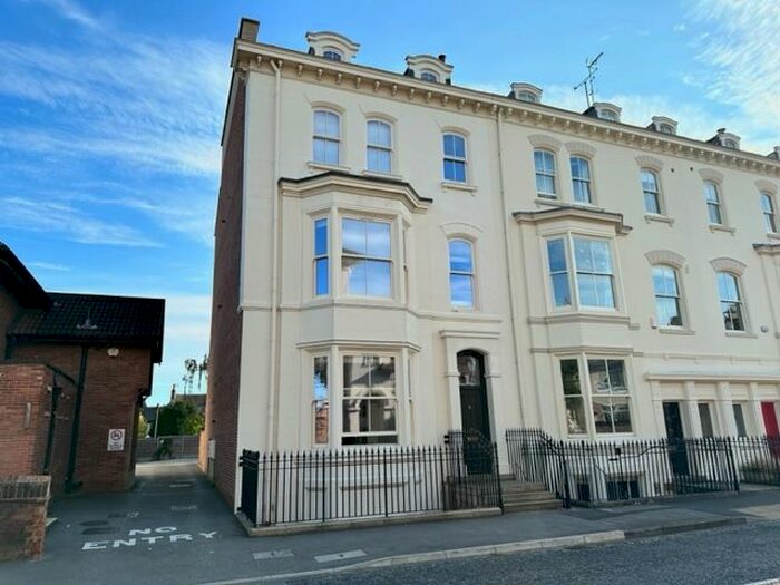 2 Bedroom Flat To Rent In Dalton Terrace, York, YO24