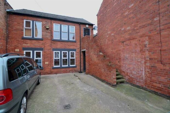 2 Bedroom Apartment To Rent In Exeter Road, Forest Fields, Nottingham, NG7
