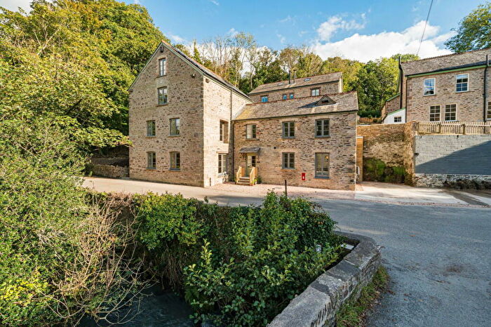 3 Bedroom Apartment For Sale In Newnham, Plympton, Plymouth, PL7