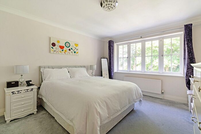 5 Bedroom Detached House For Sale In Foxhill Close, High Wycombe, HP13