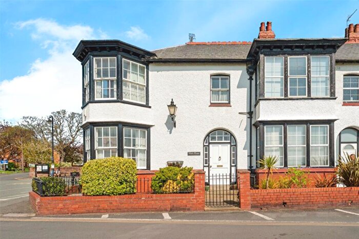 4 Bedroom House For Sale In The Parade, Parkgate, Neston, CH64