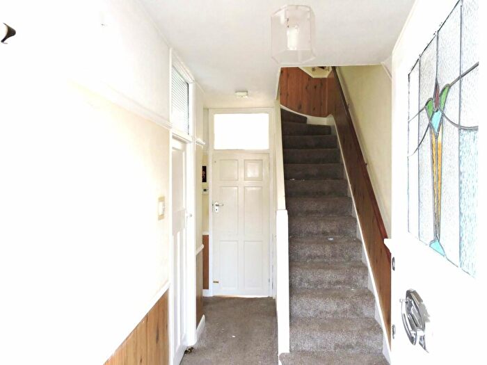 3 Bedroom Terraced House For Sale In Southfield Road, Waltham Cross, EN8