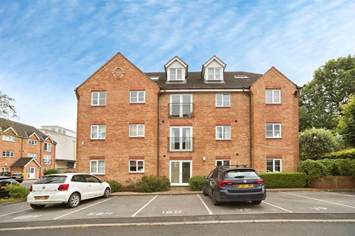1 Bedroom Flat For Sale In Blackthorn Road, Ilkley, LS29