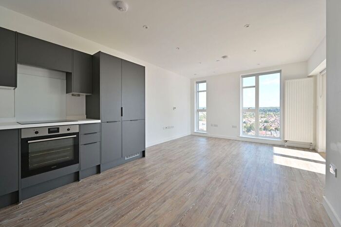 1 Bedroom Flat For Sale In Masons Avenue, Harrow, Wealdstone, HA3