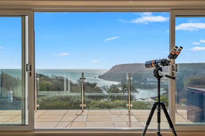 4 Bedroom Detached House For Sale In Fortescue Road, Salcombe, TQ8