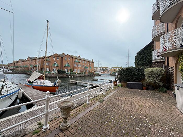 2 Bedroom Flat To Rent In Brighton Marina Village, Mariners Quay, BN2
