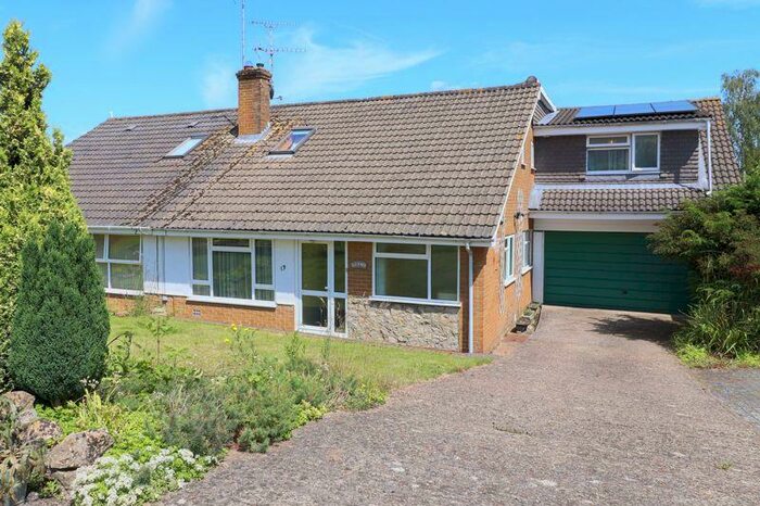 4 Bedroom Semi-Detached House To Rent In Barham, CT4