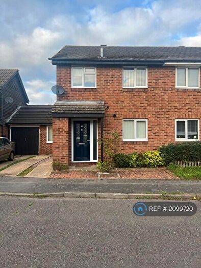 3 Bedroom Semi-Detached House To Rent In Lagonda Close, Newport Pagnell, MK16
