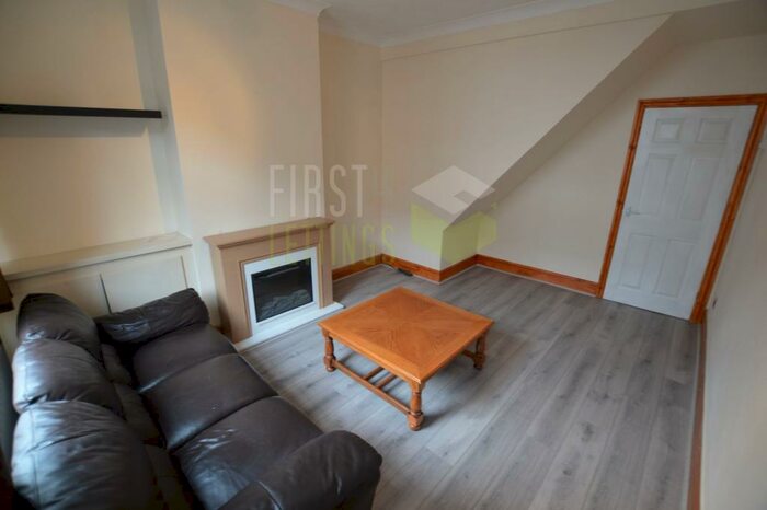 2 Bedroom House To Rent In Sheridan Street, Leicester, LE2