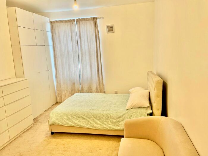 Studio To Rent In West End Lane, West Hampstead, NW6