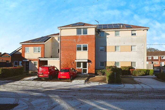 2 Bedroom Flat For Sale In Nine Elms Mews, Bishopstoke, Eastleigh, SO50