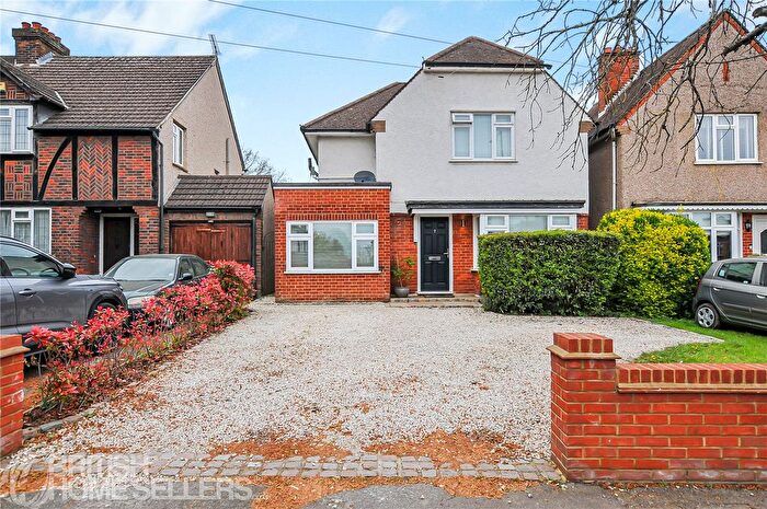 4 Bedroom Detached House For Sale In Breakspear Road, Ruislip, HA4