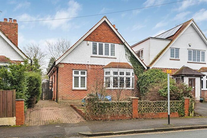 3 Bedroom Detached House For Sale In Wellington Avenue, Reading, RG2