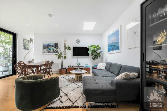 3 Bedroom Terraced House To Rent In Thyme Walk, Dunlace Road, Clapton, Hackney, E5