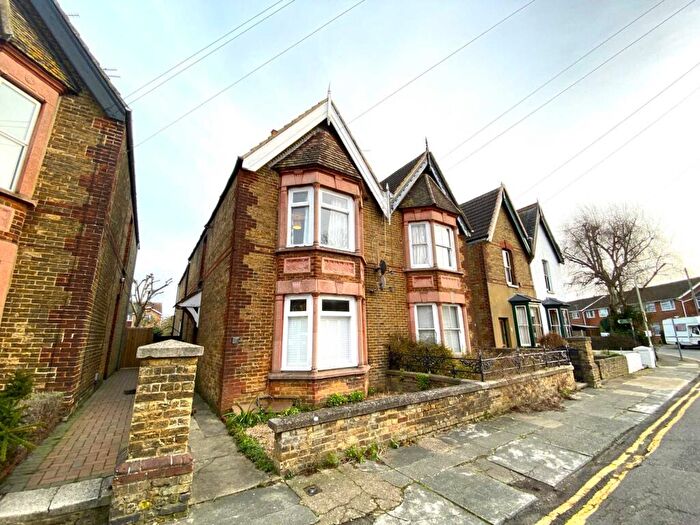 1 Bedroom Flat To Rent In Beverley Road, Canterbury, CT2