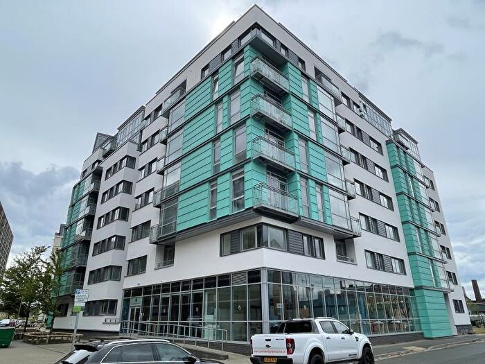 2 Bedroom Apartment To Rent In Manor Mills, Leeds City Centre, LS11