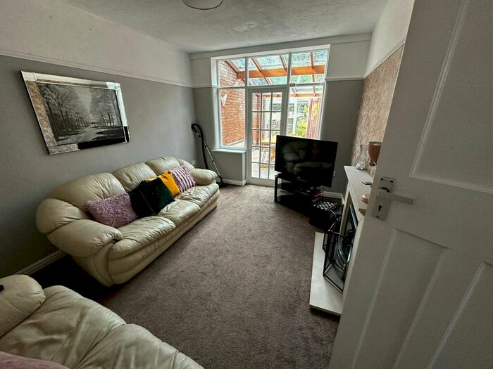 4 Bedroom Semi-Detached House To Rent In Lees Hall Crescent, Manchester, M14