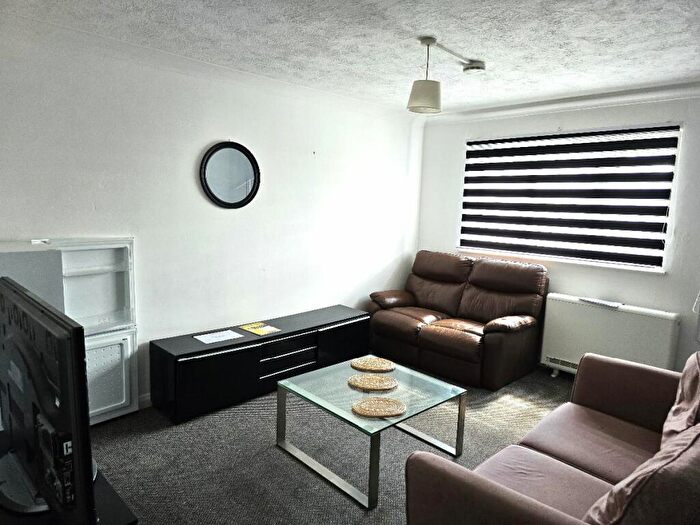 1 Bedroom Flat To Rent In Flat, Alexander Court, Mill Road, Rochester, ME2