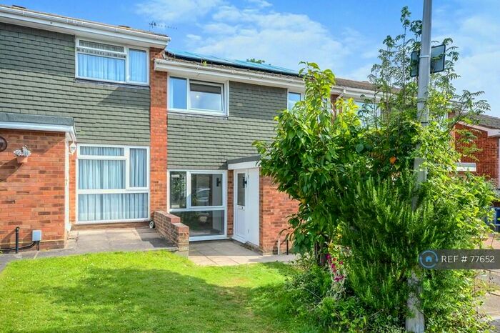 4 Bedroom Terraced House To Rent In St. Nicholas Close, Amersham, HP7