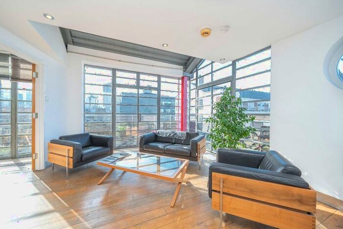 2 Bedroom Flat To Rent In Gee Street, London, EC1V