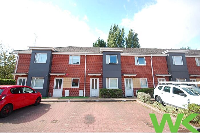 2 Bedroom Maisonette For Sale In Crankhall Lane, West Bromwich, B71