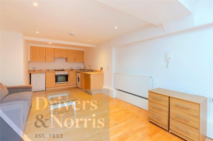 1 Bedroom Apartment To Rent In Hackney Road, Bethnal Green, London, E2