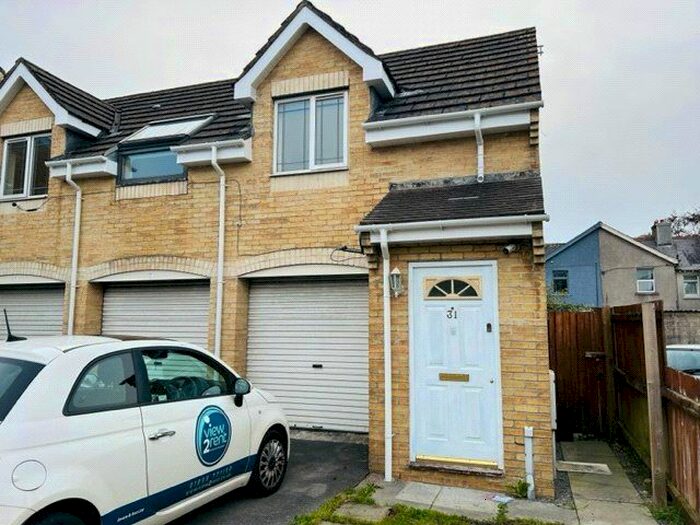 1 Bedroom Flat To Rent In Gerddi Quarella, Bridgend, CF31