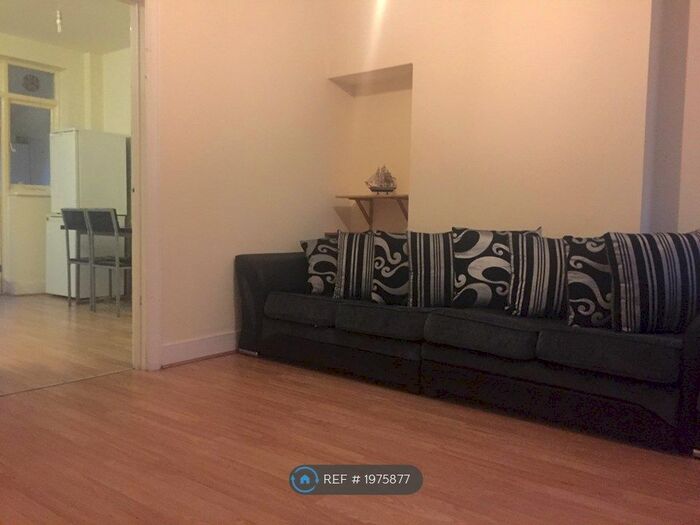 3 Bedroom Terraced House To Rent In Shipman Road, London, E16