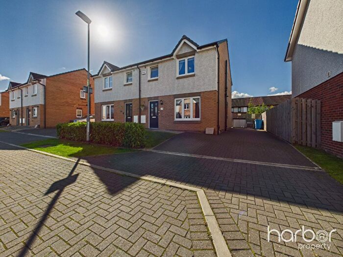 3 Bedroom Semi-Detached House For Sale In Track Drive, Uddingston, Glasgow, North Lanarkshire, G71