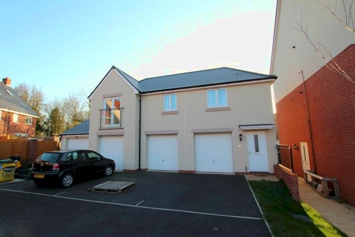 2 Bedroom Flat To Rent In John Caller Crescent, Bristol, BS16