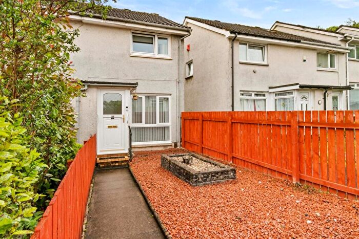 2 Bedroom End Of Terrace House For Sale In Woodbank Gardens Alexandria, G83