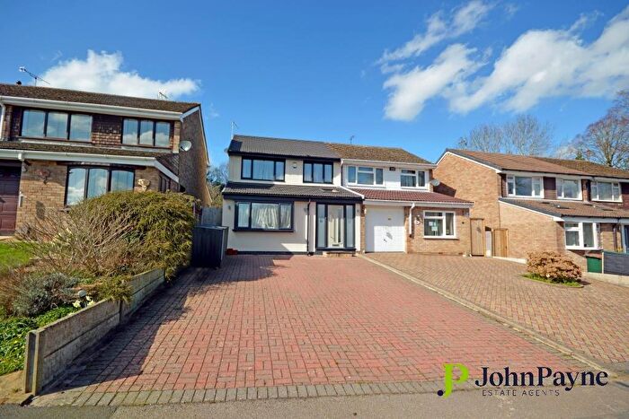 3 Bedroom Semi-Detached House To Rent In Chideock Hill, Styvechale Grange, Coventry, CV3