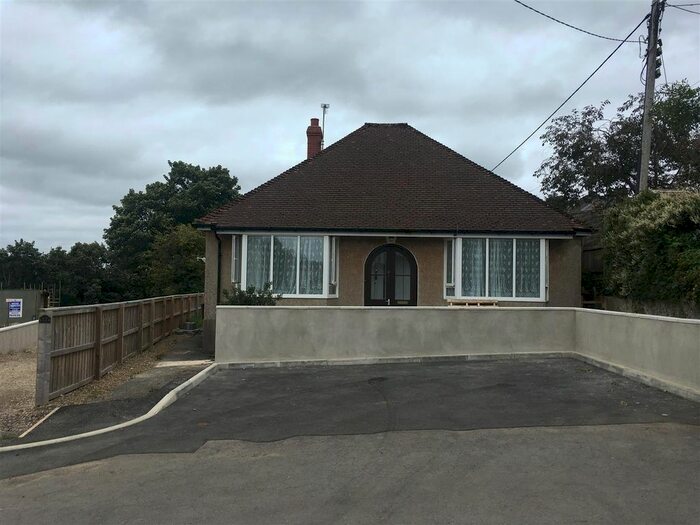 2 Bedroom Detached Bungalow To Rent In Cleddau Avenue, Haverfordwest, SA61