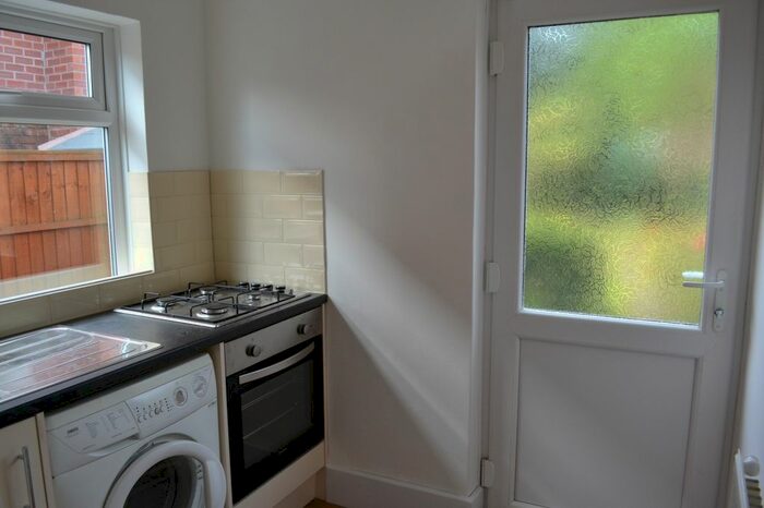 3 Bedroom Semi-Detached House To Rent In Scott Avenue, Beeston, NG9