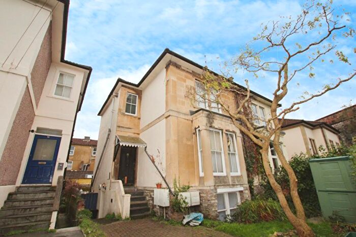 1 Bedroom Apartment To Rent In Kingsley Road - Cotham, BS6