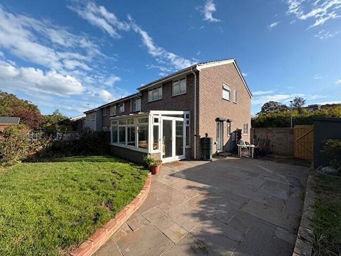 4 Bedroom House To Rent In Roborough Close, Eastbourne, BN21