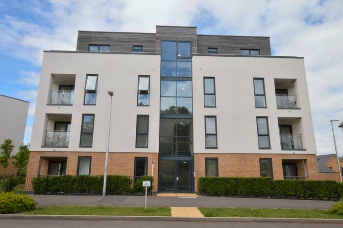 2 Bedroom Penthouse To Rent In Cranwell Road Locking, BS24