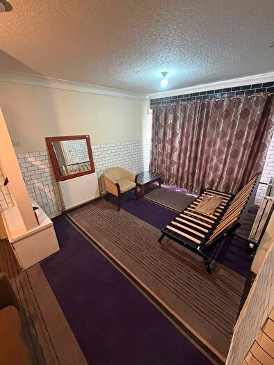 1 Bedroom Flat To Rent In Baguley Crescent, Middleton, Manchester, M24