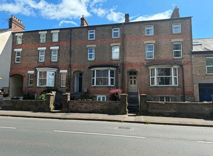 1 Bedroom Flat To Rent In Park Street, Taunton, TA1