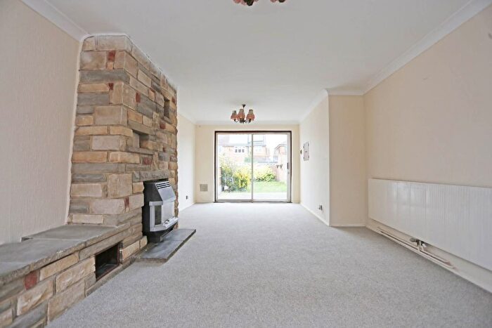 4 Bedroom Semi-Detached House To Rent In Lovell Walk, Elm Park, Rainham, RM13