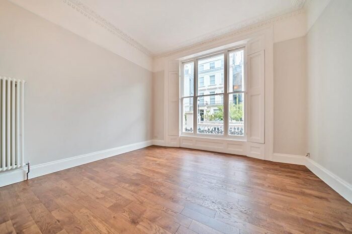 1 Bedroom Flat To Rent In Pembridge Gardens, Notting Hill, W2