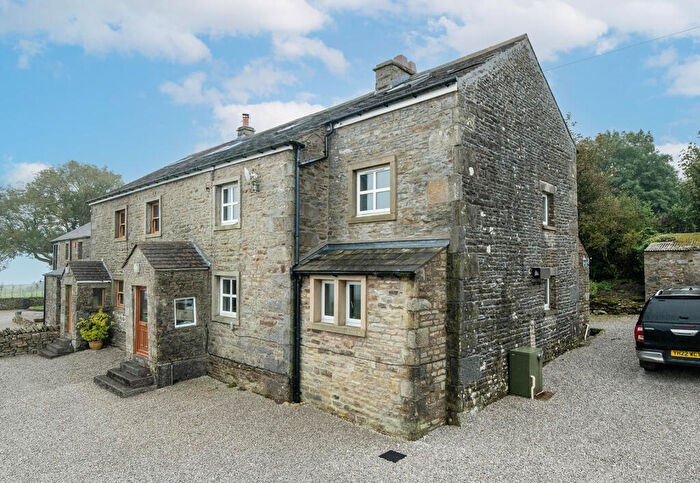3 Bedroom Farm House For Sale In Dovenanter Cottage, Keasden Road, Clapham, North Yorkshire, LA2