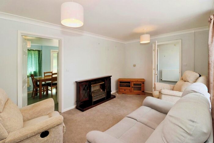 2 Bedroom Semi-Detached Bungalow For Sale In Penrith Gardens, Bristol, BS10