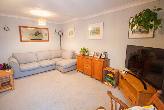 3 Bedroom Semi-Detached House For Sale In York Crescent, Feniton, EX14