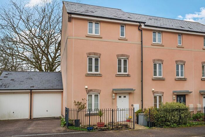 4 Bedroom Town House For Sale In Sampson's Plantation, Fremington, Barnstaple, Devon, EX31