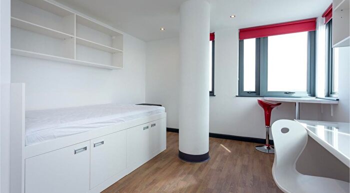 Studio To Rent In Windsor Terrace, Southampton, SO14