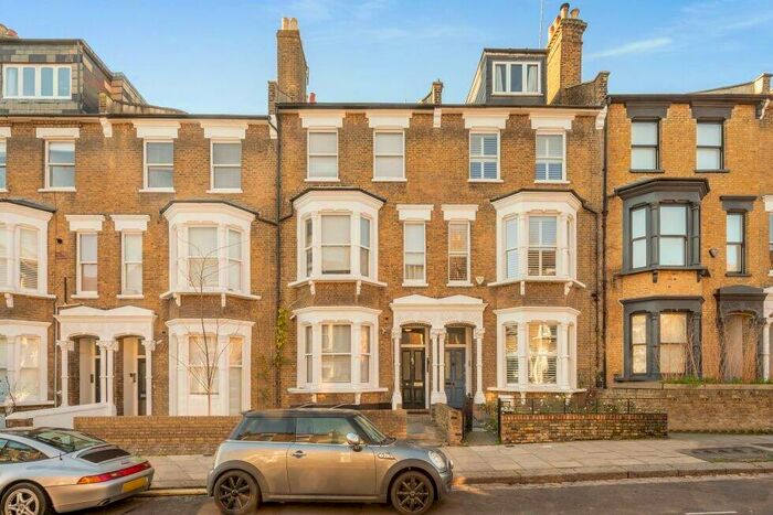 1 Bedroom Flat To Rent In Roderick Road, Hampstead / Belsize Park, NW3