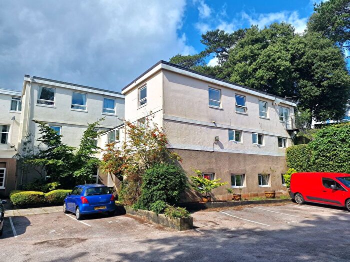 2 Bedroom Flat To Rent In Higher Warberry Road, Torquay, TQ1
